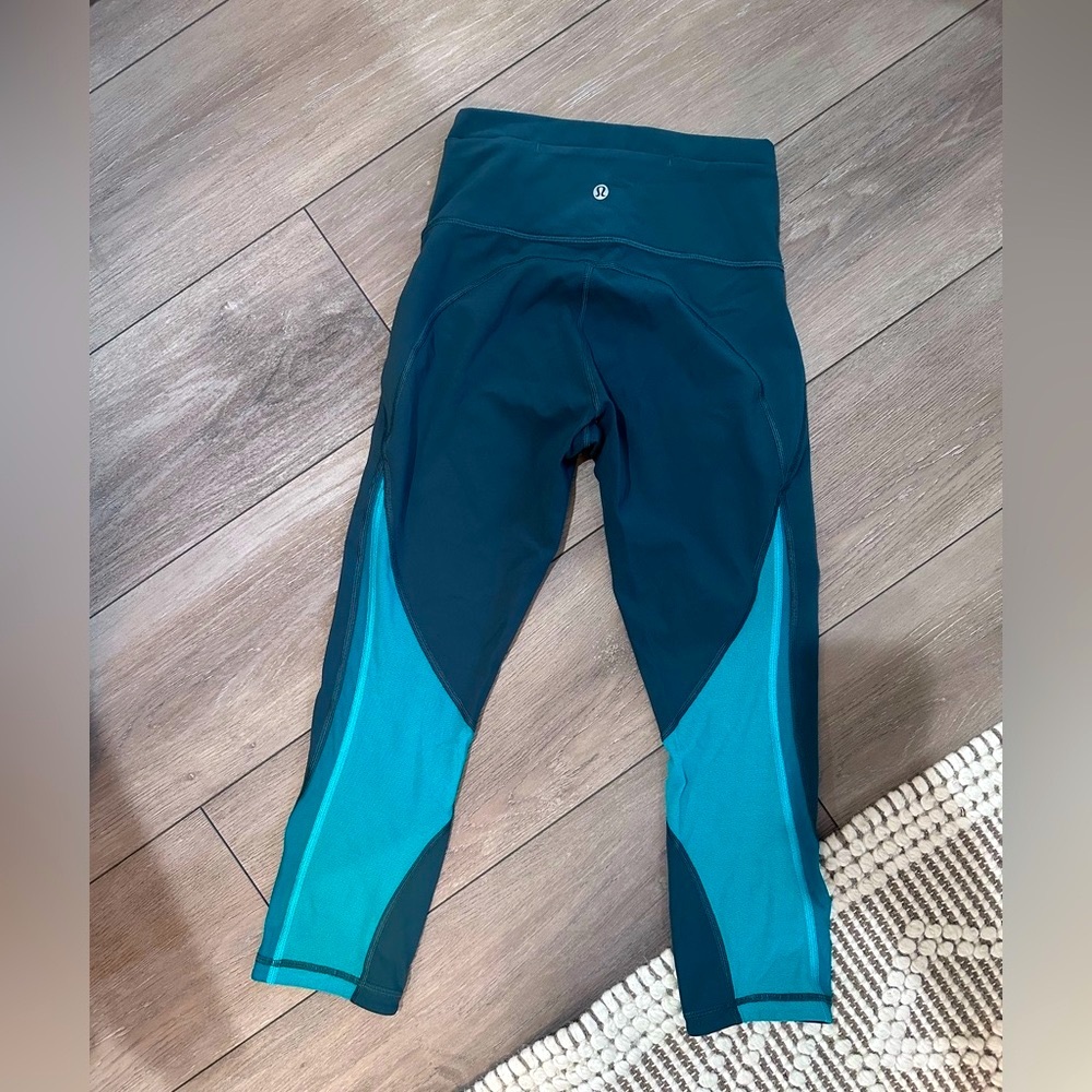 Lululemon Leggings Size 4 | Teal & Turquoise Calf Length